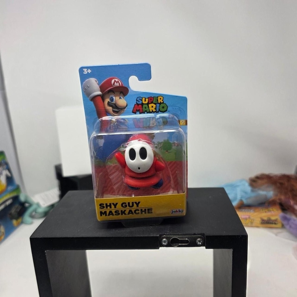 jakks world of nintendo‎ Shy Guy